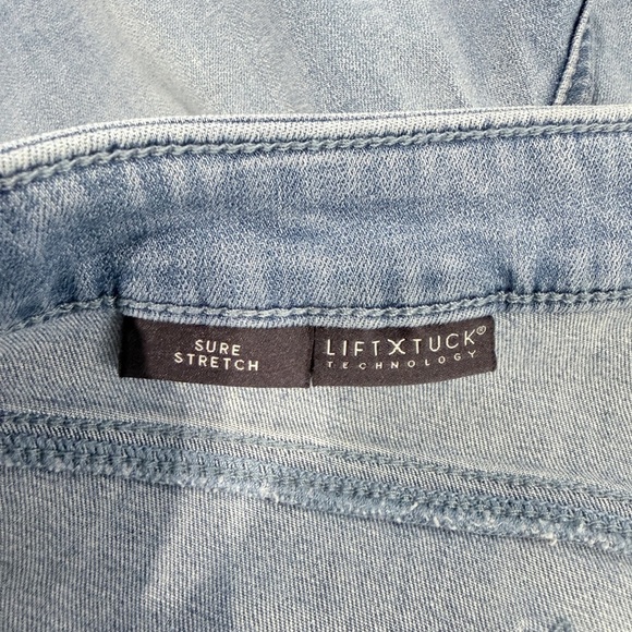 NYDJ Sure Stretch LiftxTuck Blue Capri - Picture 4 of 5